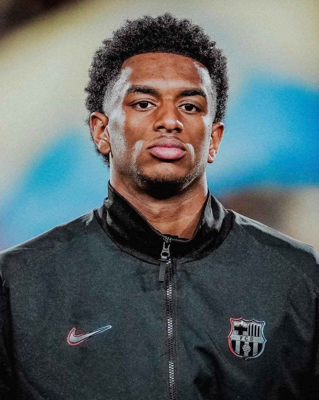 Alejandro Balde rikthehet te Barcelona pas lëndimit, gati për duelin me PSG