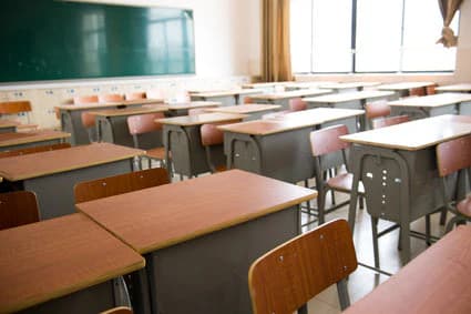 A duhet të përfshihen edukata fetare dhe edukata seksuale në kurrikulën shkollore?