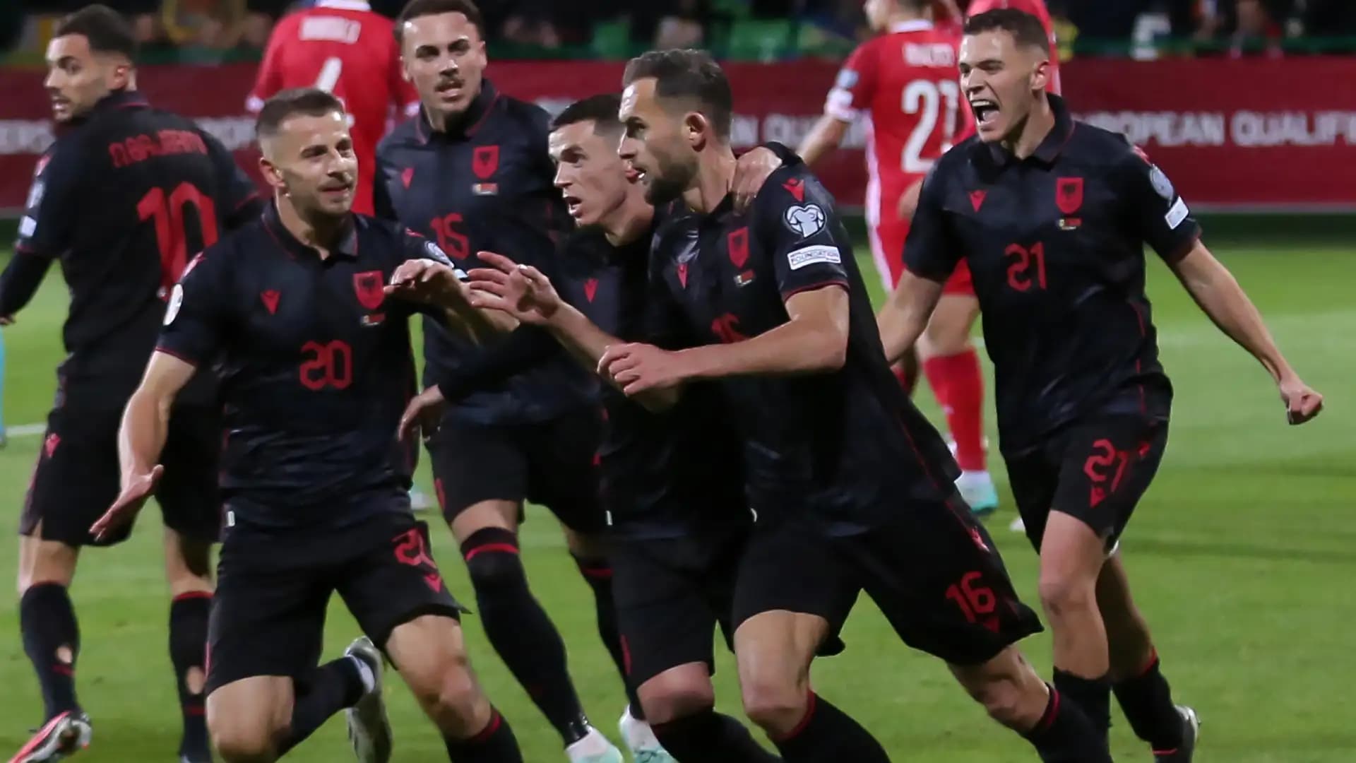 Një tetor i ngjeshur me sfida për kombëtaret shqiptare