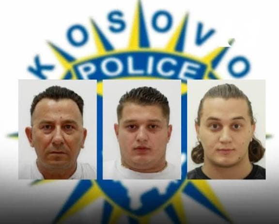 Gati dy muaj nga vrasja e trefishtë në Gjilan, të dyshuarit ende nê arrati