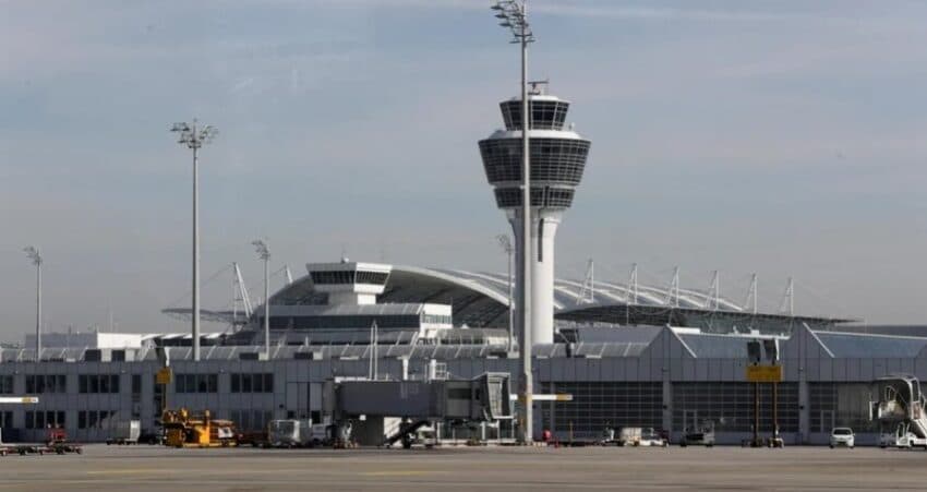 Dronët misteriozë shfaqen mbi aeroportin e Mynihut, anulohen dhjetëra fluturime