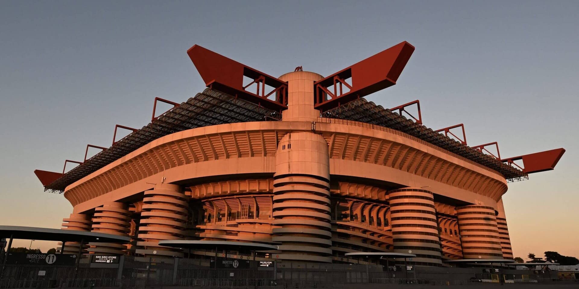Zyrtare: “Giuseppe Meazza” kalon në pronësi të Milan dhe Inter