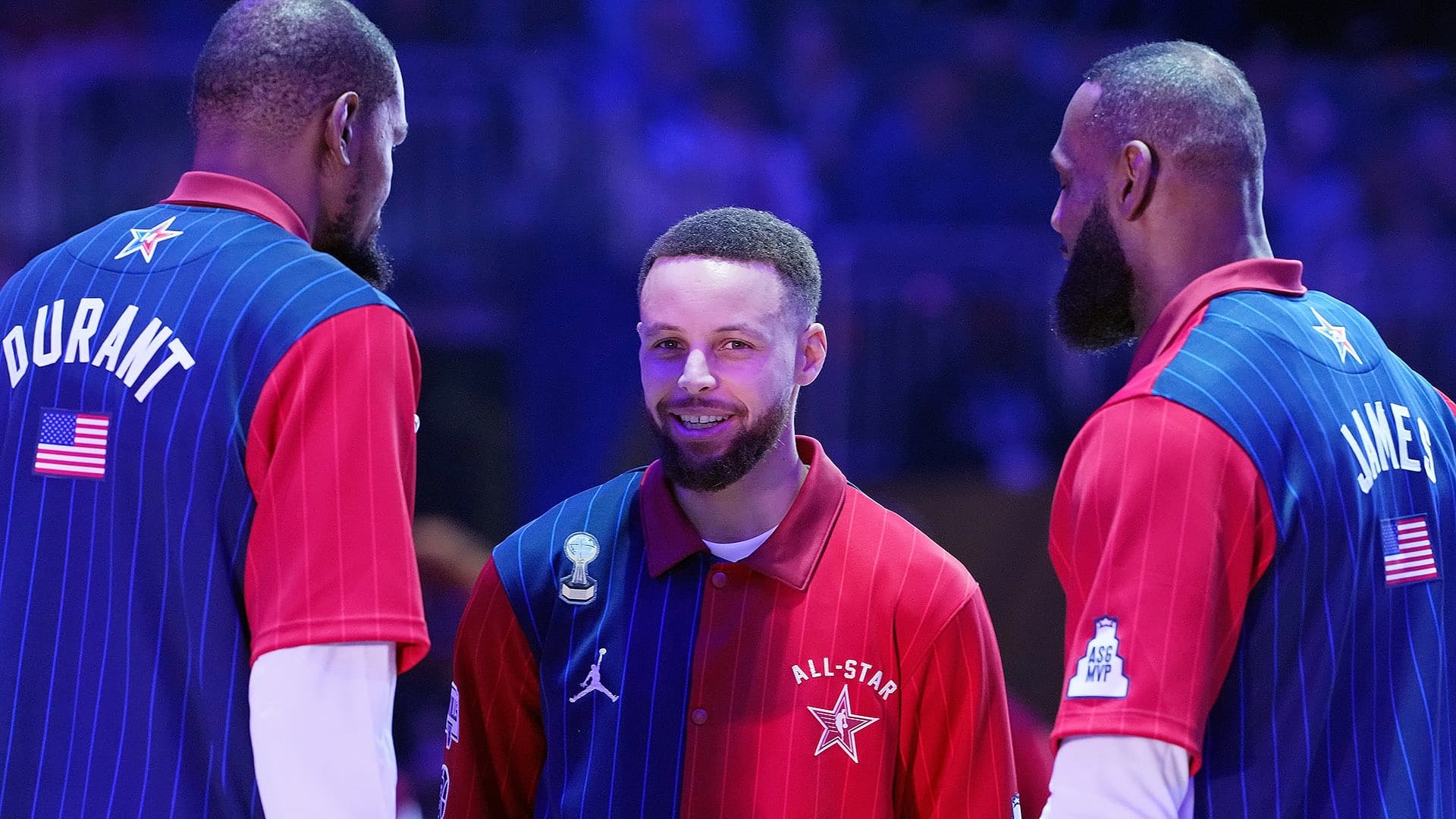 LeBron James kryeson NBA-në për të ardhurat, Curry dhe Durant pas tij