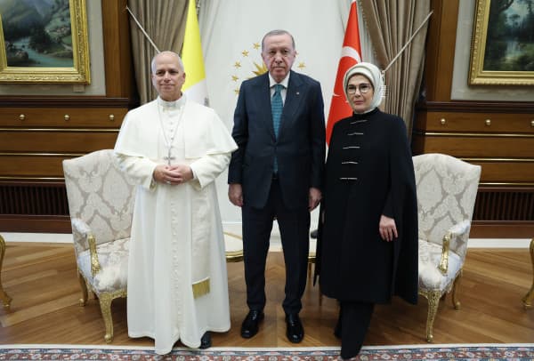 ​Papa Leoni takohet me presidentin e Turqisë