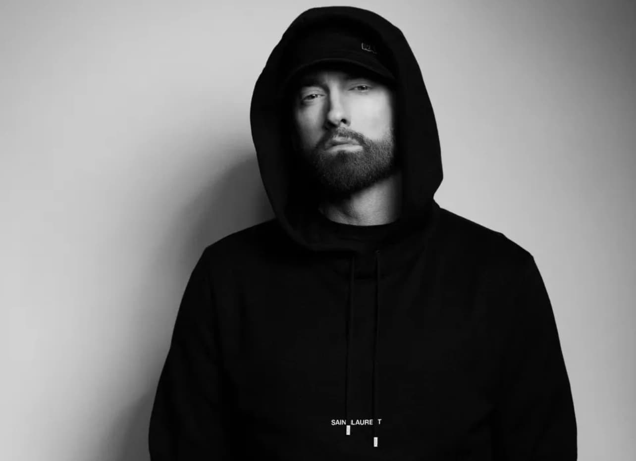 Eminem padit një kompani australiane, shkak emri