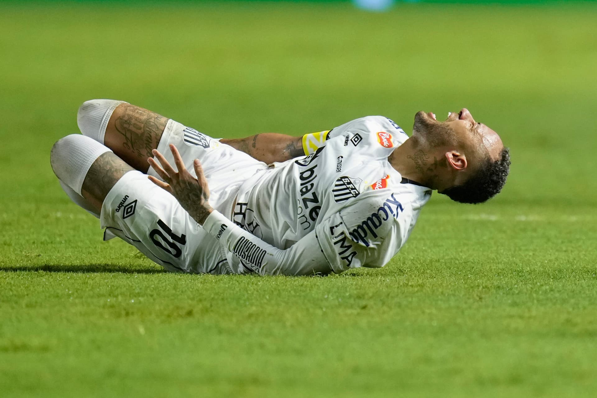 Neymar lëndohet– sezoni 2025 mbyllet para kohe për yllin Brazilian!