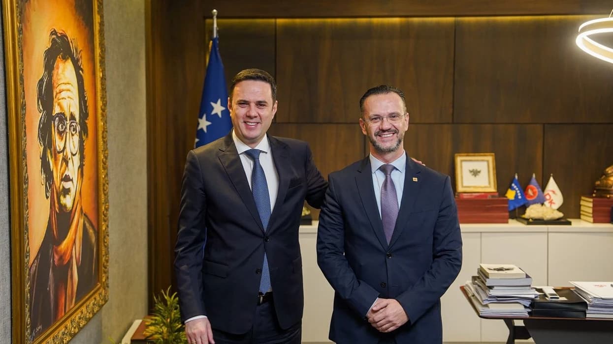 Ish-ambasadori i Kroacisë Gëzim Kasapolli i bashkohet LDK-së