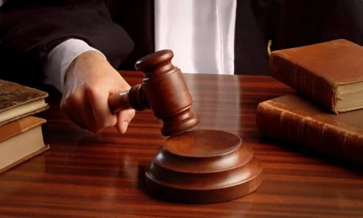 Dyshohen për tjetërsim të pronës 1.5 milionëshe – 5 zyrtarëve u ndalohet t’i afrohen komunës së Fushë Kosovës