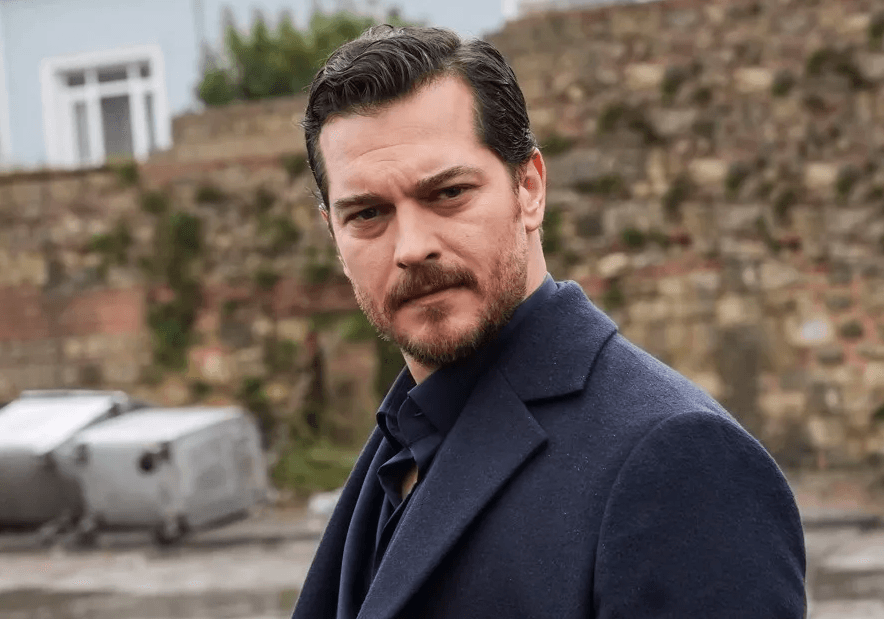 Çağatay Ulusoy shpallet “Mashkulli më i pashëm i Turqisë”