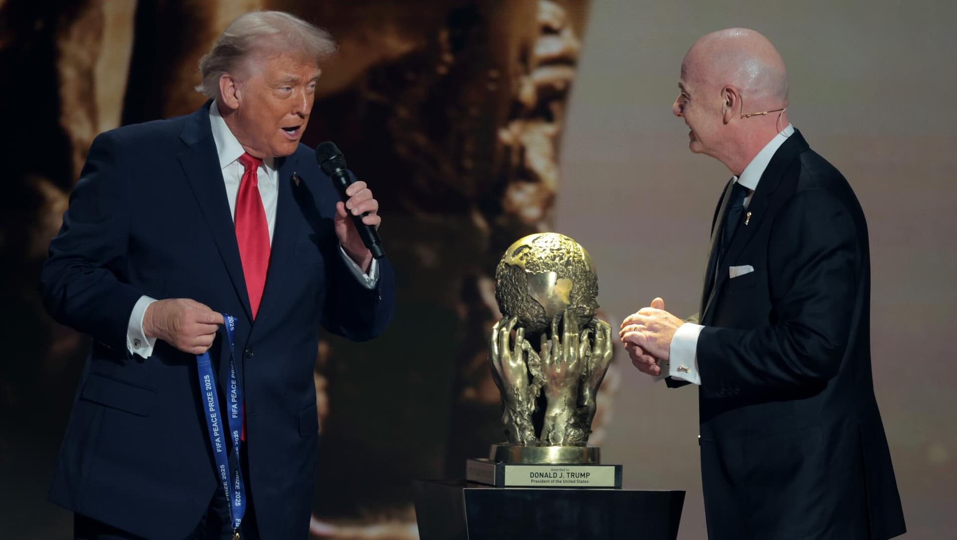 FIFA shpall shpërblimet rekord për Botërorin 2026