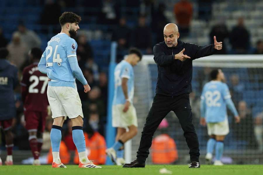 Guardiola paralajmëron lojtarët e Manchester City për Krishtlindje