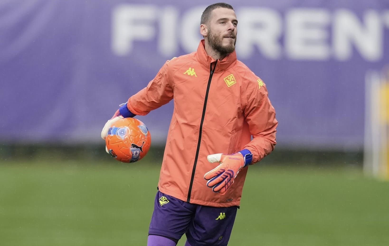 Fiorentina beson te David De Gea, ia jep shiritin e kapitenit