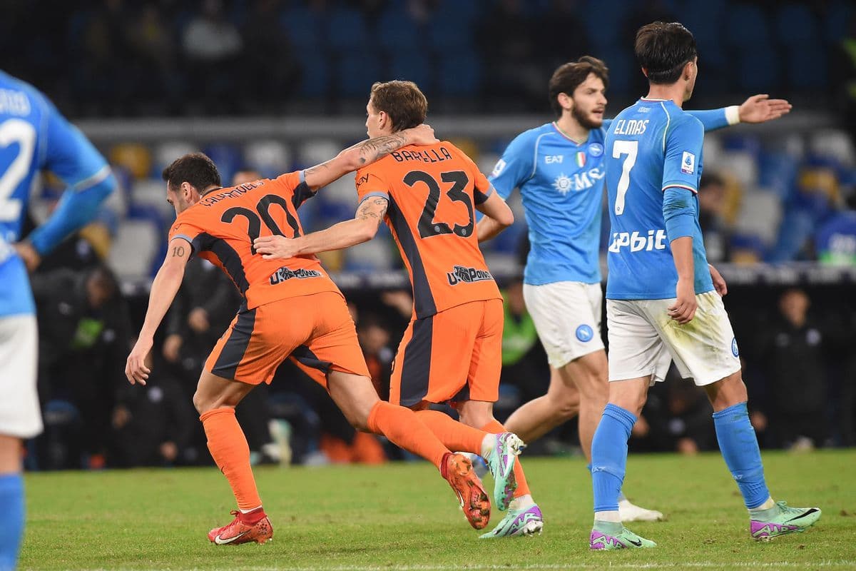 Napoli dhe Milani përballen sonte në gjysmëfinalen e parë të Superkupës Italiane