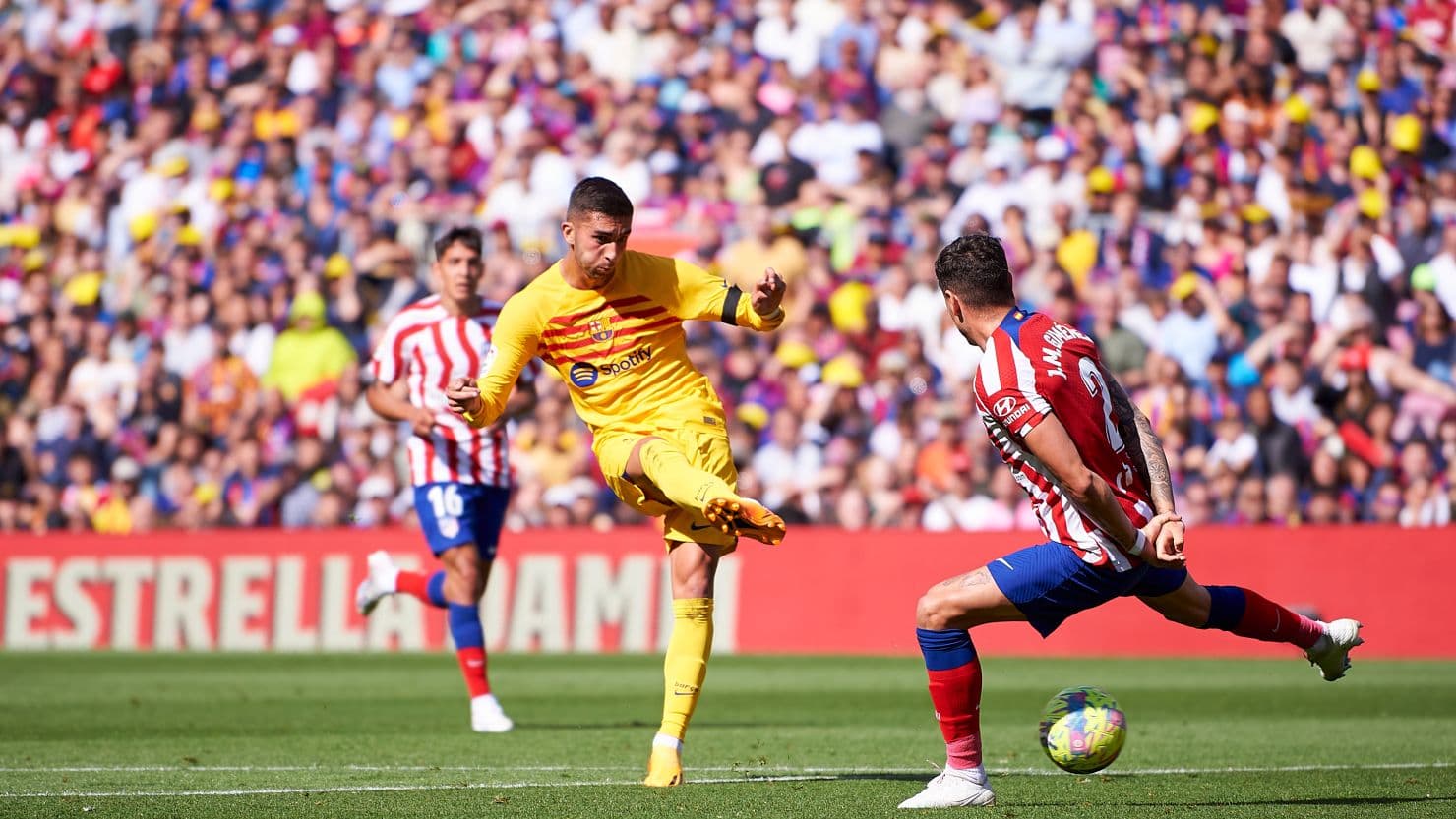 Barcelona vs Atlético Madrid: Dueli i titullit në Camp Nou