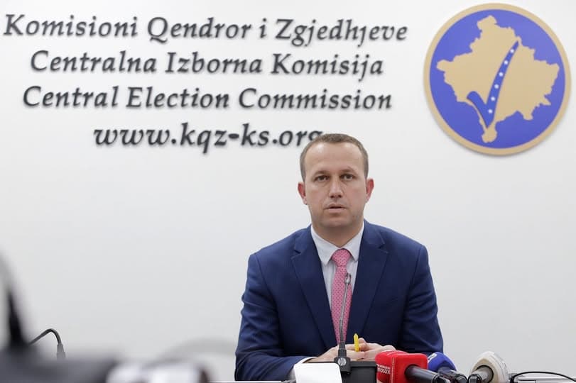 KQZ e konfirmon: S’ka telashe, të gjitha qendrat e votimit janë hapur me kohë