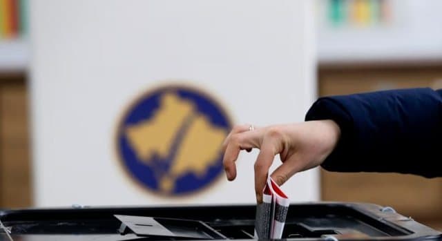 Hapen vendvotimet për zgjedhjet e parakohshme parlamentare