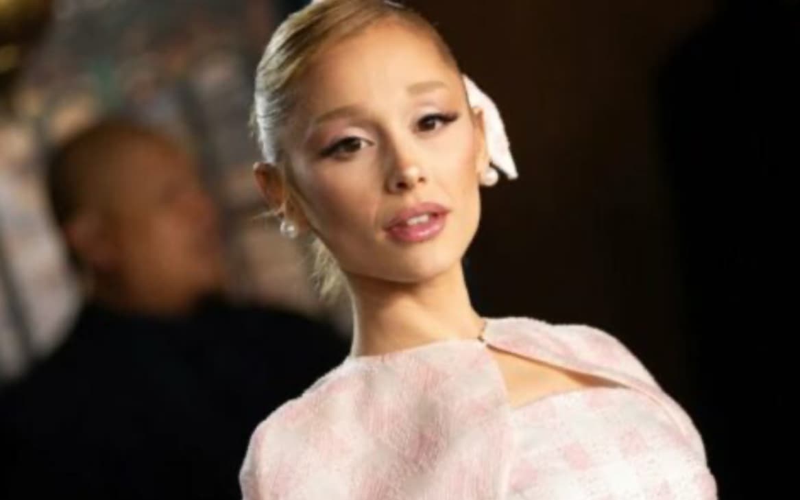 Çfarë është dismorfia trupore, sëmundja nga e cila dyshohet se vuan Ariana Grande?