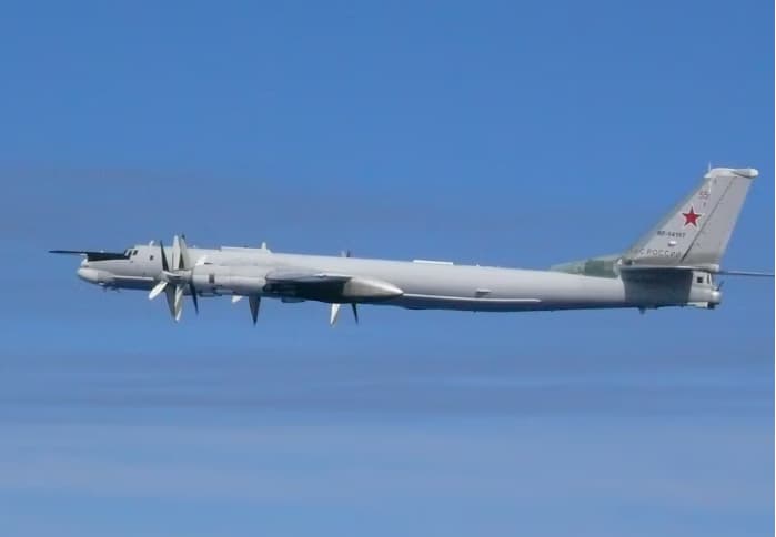 Japonia ngre avionë luftarakë pas patrullimeve të përbashkëta ruso-kineze, rriten tensionet