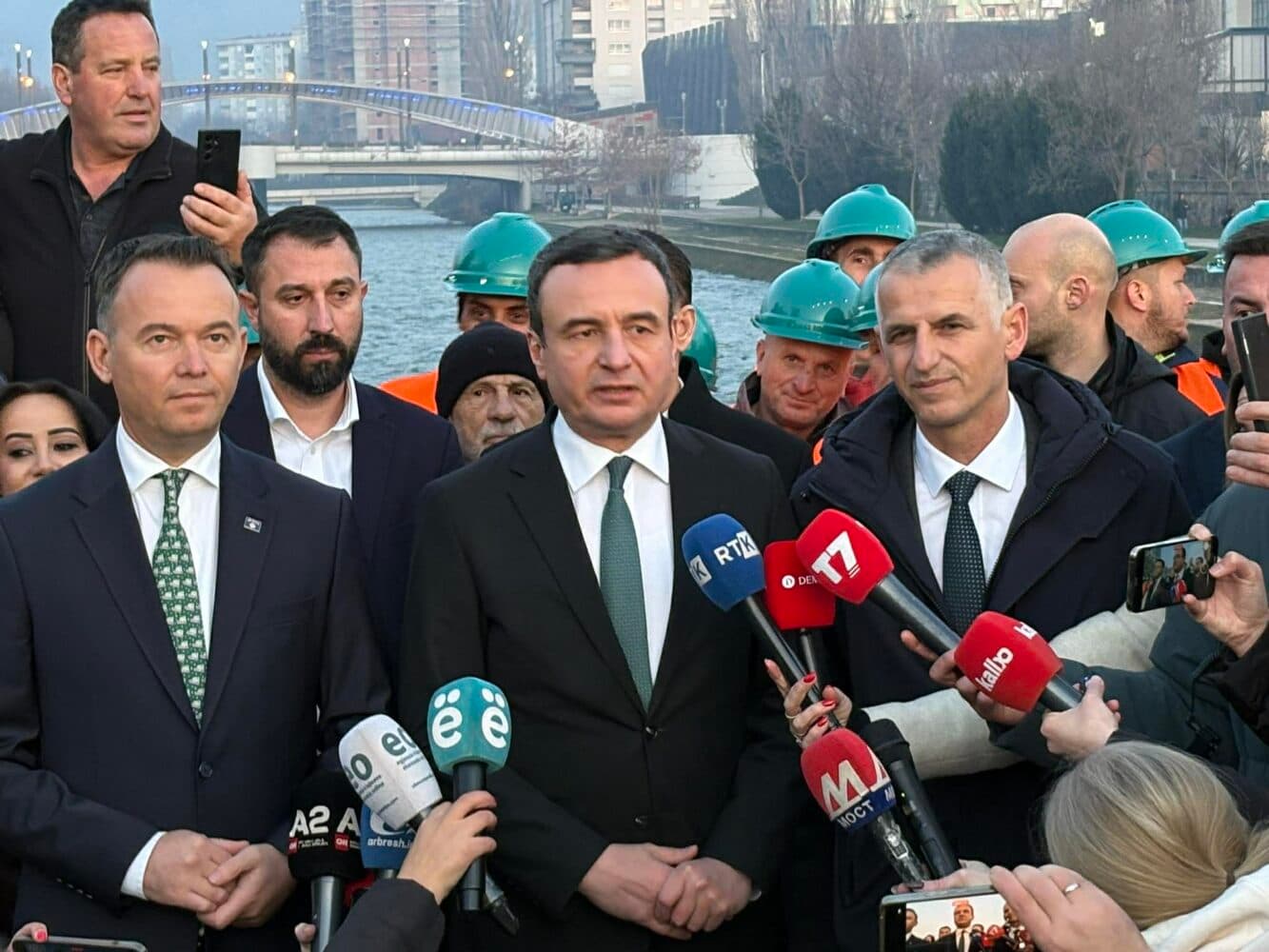 Kurti: E përsërisim në çdo takim me ndërkombëtarët, ura e Ibrit duhet të jetë e hapur