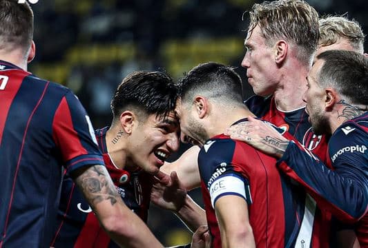Bologna “shokon” Interin, e mposht dhe arrin finalen e Superkupës