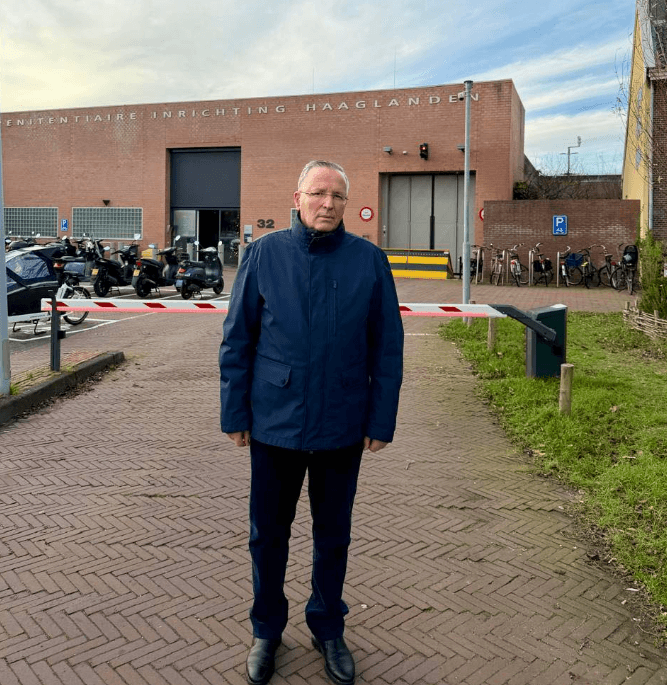 Bedri Hamza viziton krerët e UÇK-së në Hagë: Kosova po i pret bijtë e saj me krenari
