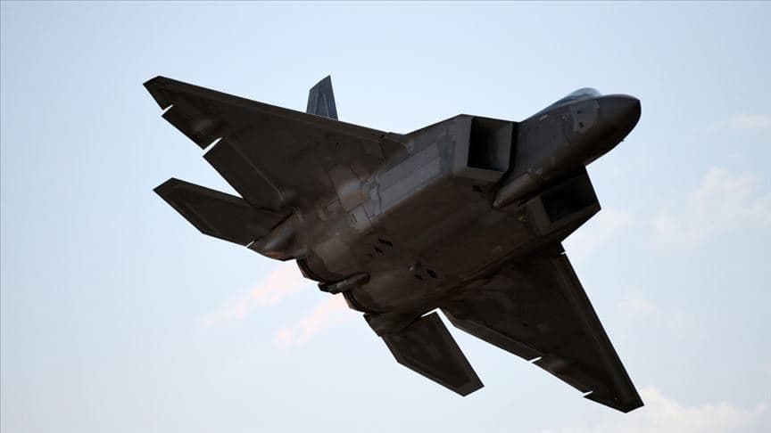 Avionë luftarakë amerikanë i afrohen hapësirës ajrore të Venezuelës