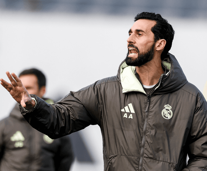 Alvaro Arbeloa, nis epokën e tij në Real Madrid me seancën e parë stërvitore