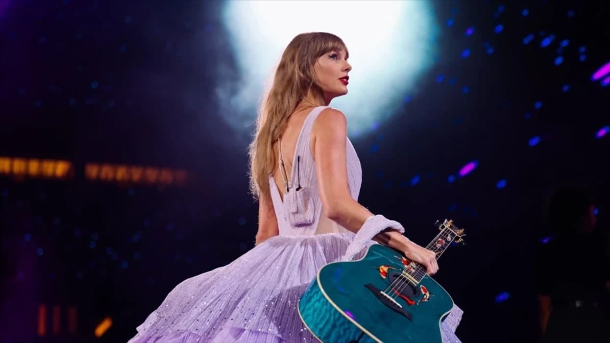 Taylor Swift kryeson nominimet e iHeartRadio