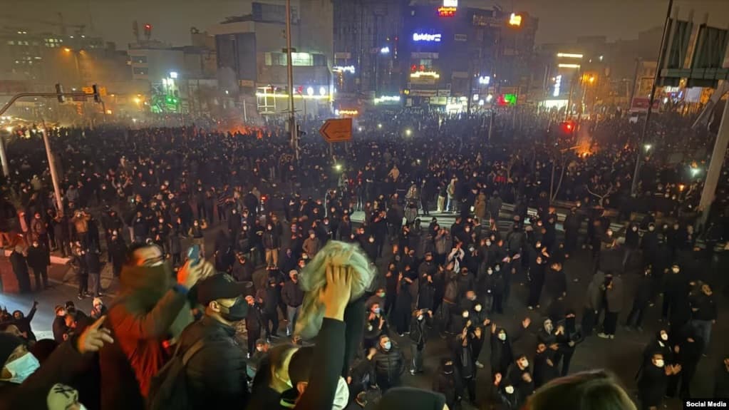 Protestat në Iran: Raportohet për dhjetëra të vdekur e mijëra të arrestuar