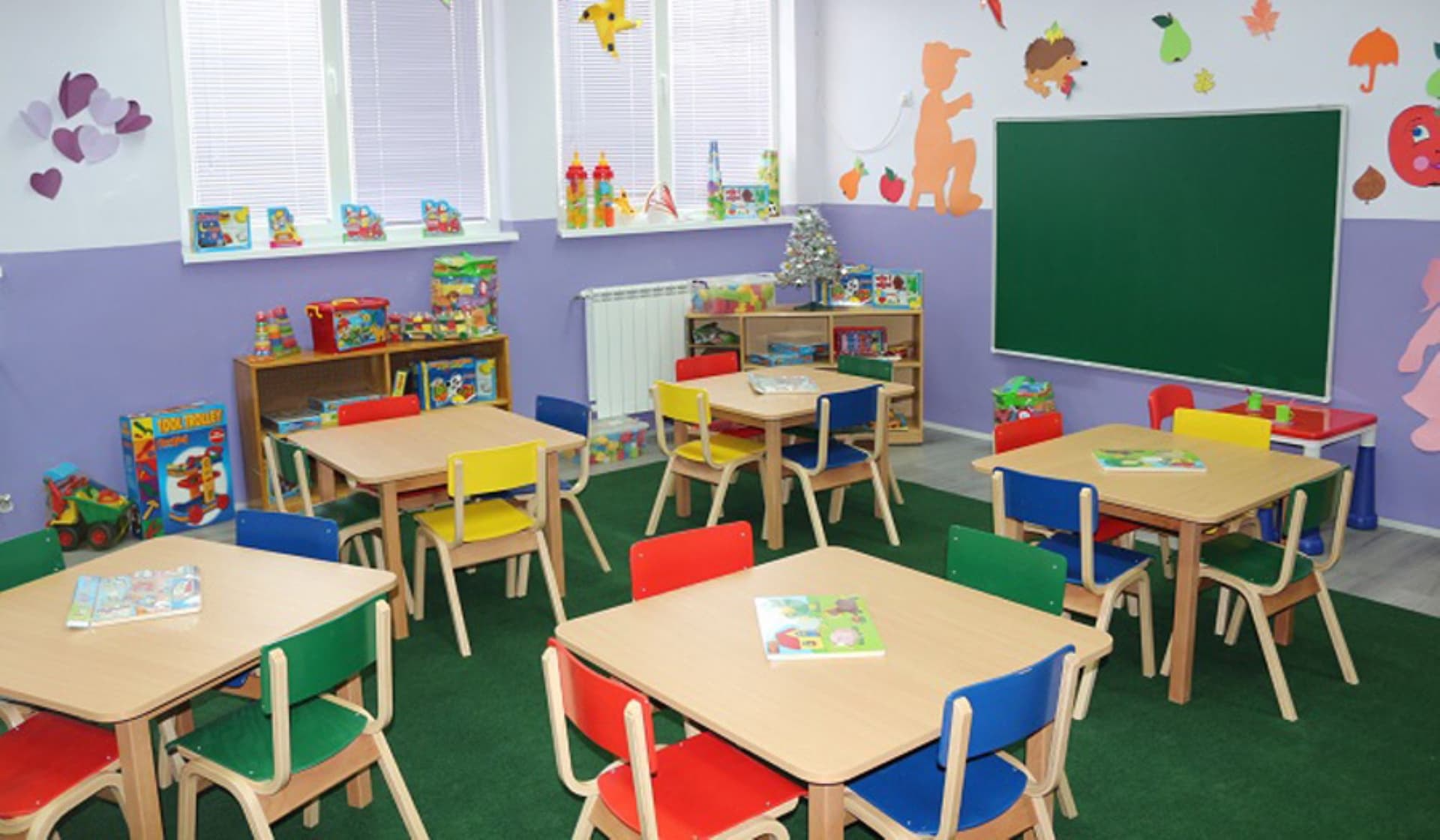 Lëndohet edukatorja e një kopshti në Pejë, një fëmijë e goditi me një shufër metalike