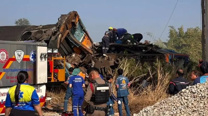 Tragjedi në Tajlandë: Të paktën 22 të vdekur nga rrëzimi i vinçit mbi tren