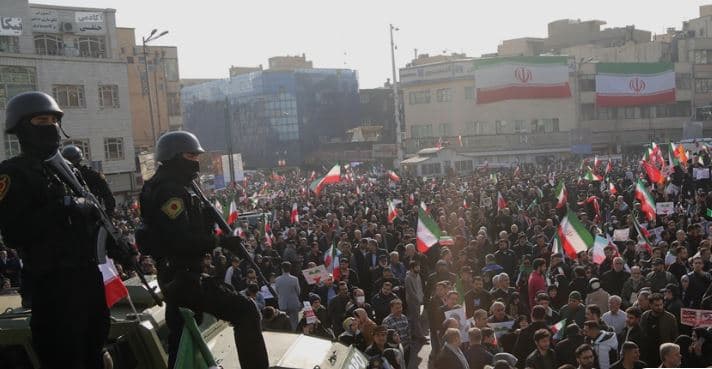 Më shumë se 3 mijë të vdekur në protesta në të gjithë Iranin