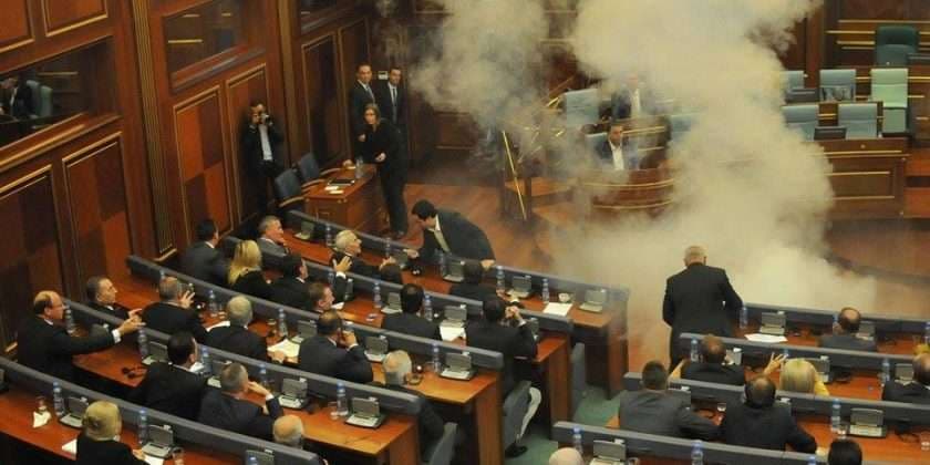Gjykimi për gazin lotsjellës, Pacolli e Zyba konfirmojnë pjesëmarrjen, Sveçla s’përgjigjet