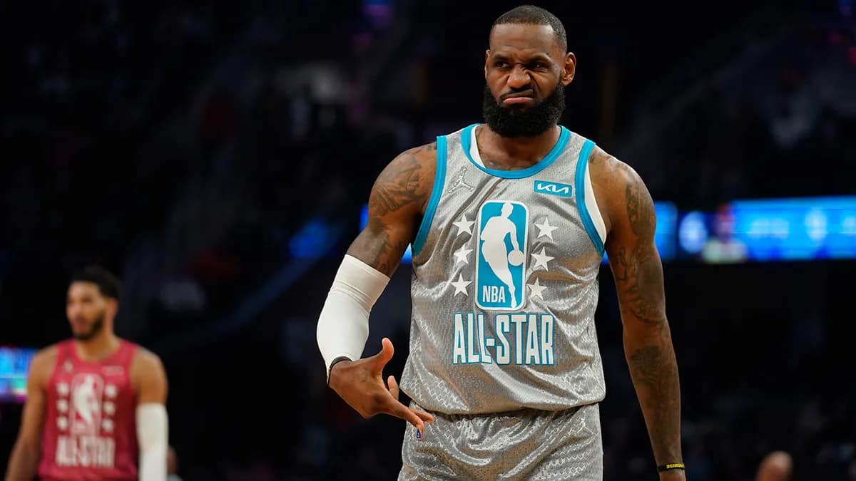 Për herë të parë pas 21 vitesh, LeBron James nuk është titullar në All Star Game