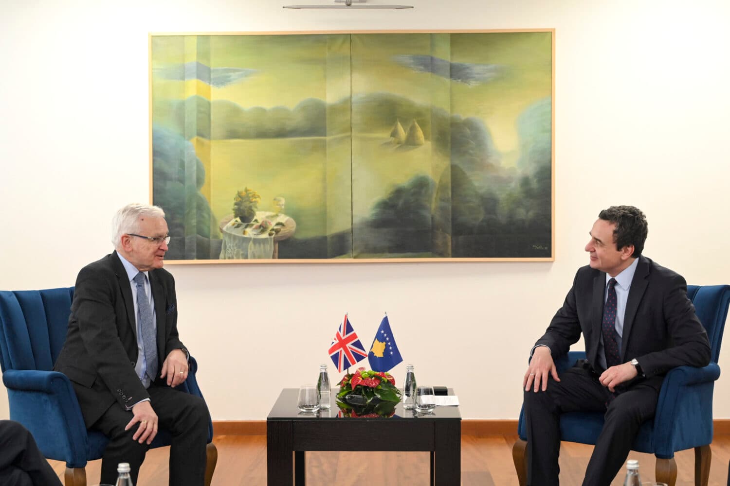 Kurti takon deputetin nga Mbretëria e Bashkuar, theksohet thellimi i bashkëpunimit ekonomik