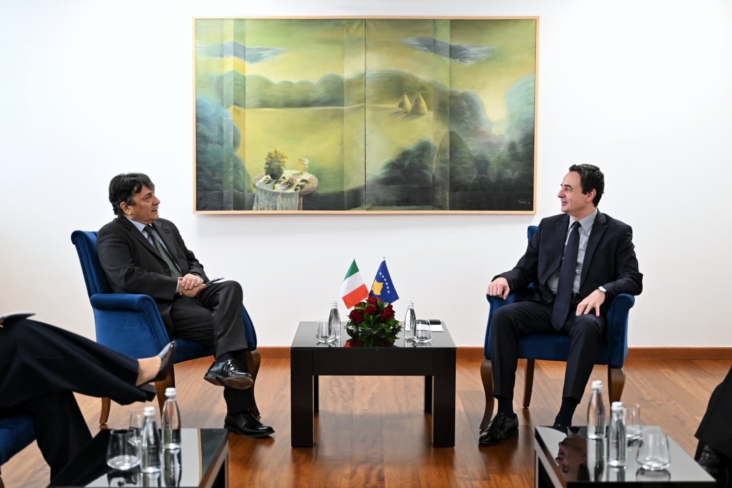 Kryeministri Kurti takon ambasadorian italian, i rikonfirmohet mbështetja e Italisë ndaj Kosovës