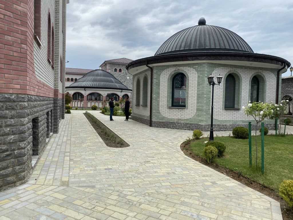 Mashtronte bankat dhe shtetin zviceran, dënohet kosovari Sheh që shtirej si biznesmen