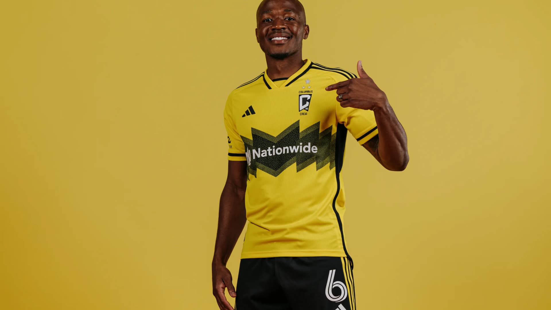 Columbus Crew transferon ish-mesfushorin e FC Barcelona