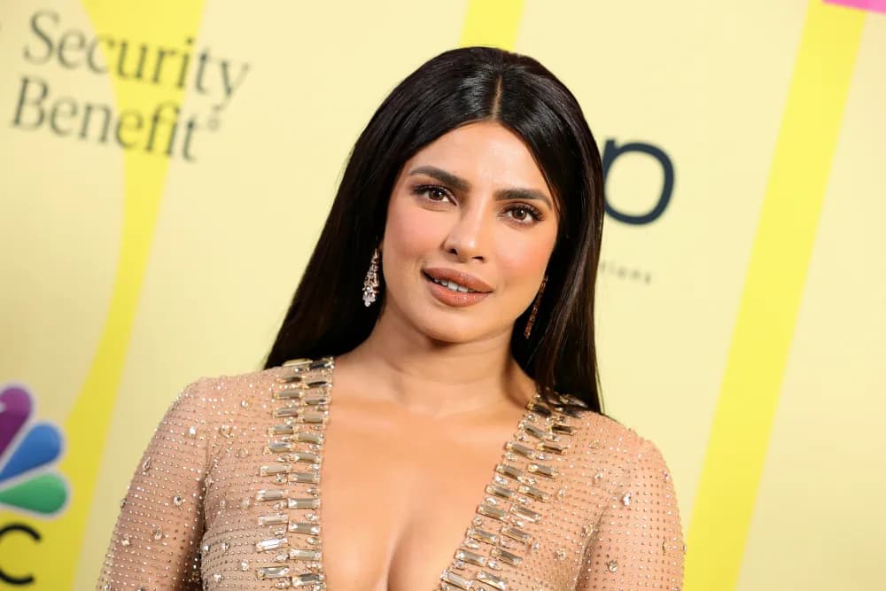 Aktorja Priyanka Chopra angazhon truproja për të mos lejuar fansat ta fotografojnë “pa pëlqimin e saj”