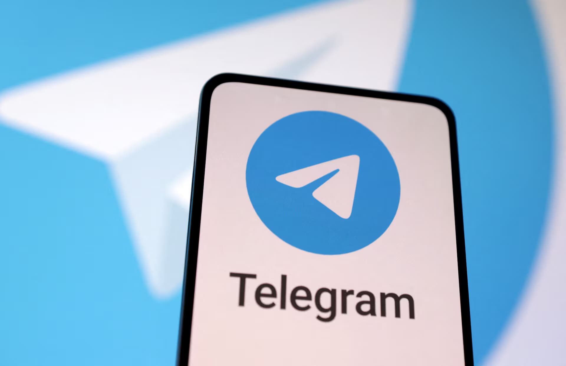 Rusia kufizon Telegramin për shkelje të dyshuara ligjore dhe promovon alternativën shtetërore