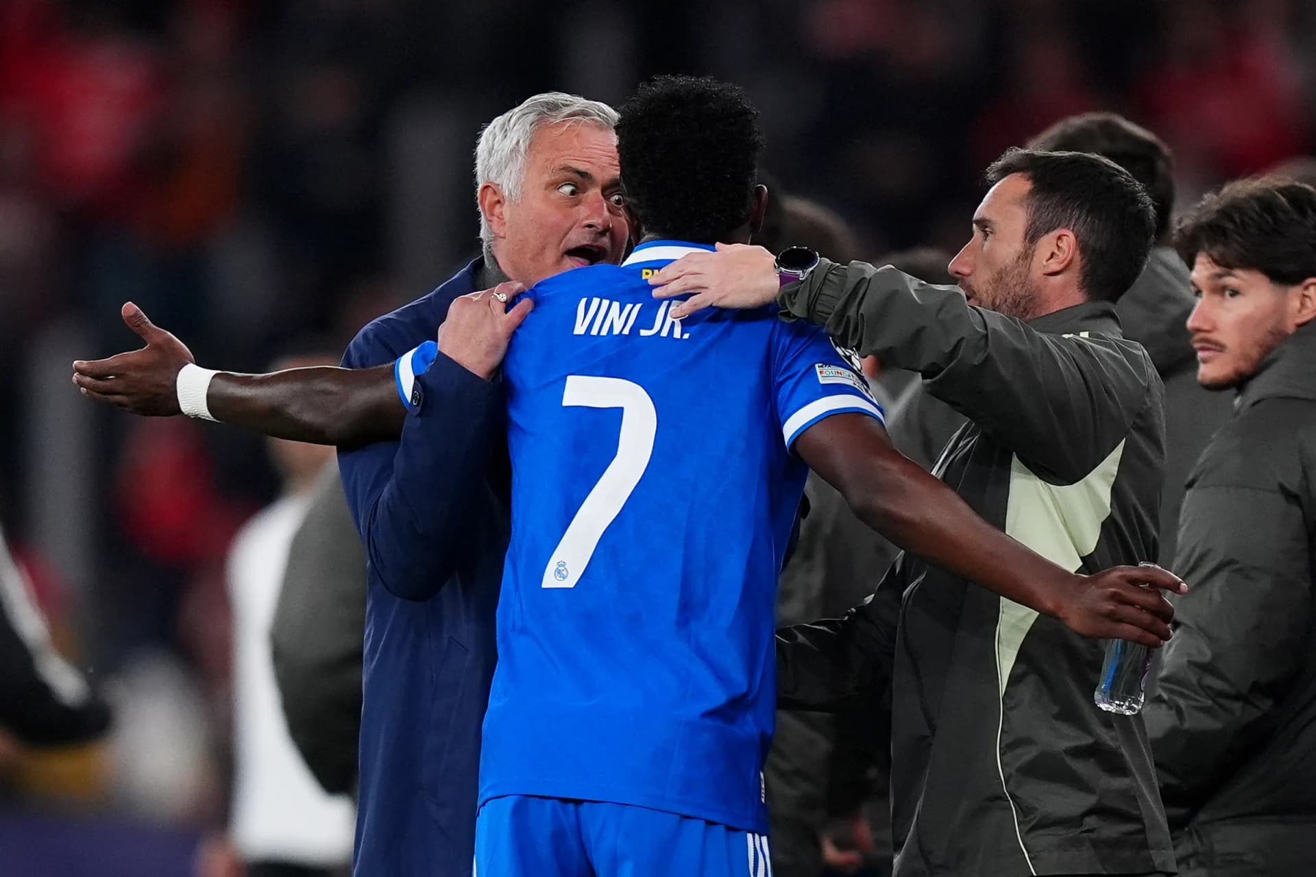 Mourinho shpërthen pas humbjes në Madrid, flet për gjykim të njëanshëm dhe mbron Prestiannin