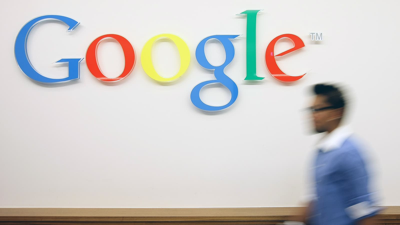 Google paralajmëron: Shtetet e huaja përdorin hakerë për të sulmuar punonjësit e mbrojtjes