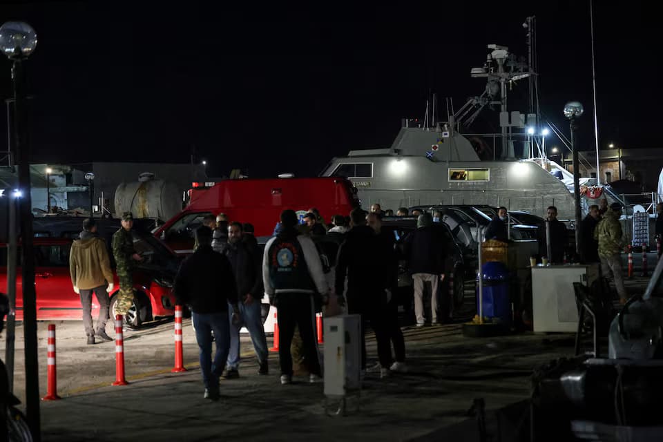 Rritet në 15 numri i viktimave pas përplasjes mes gomones së emigrantëve dhe anijes së Rojes Bregdetare greke