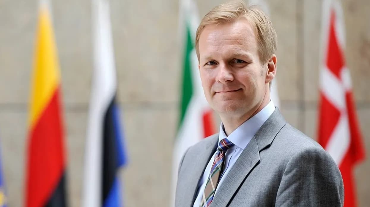Zgjatet mandati i Peter Sorensen si emisar i dialogut për dy vjet