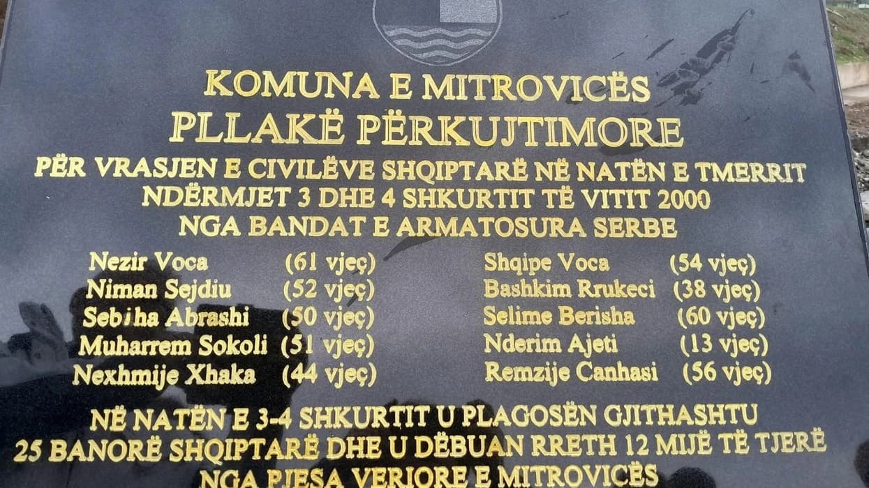 Përurohet pllaka përkujtimore për viktimat e ‘Natës së Tmerrit’ në Mitrovicë