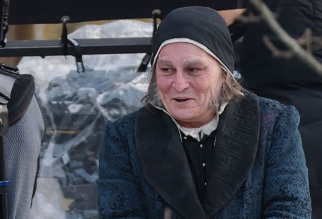 Johnny Depp rikthehet fuqishëm në Hollywood me rolin e Scrooge-it në “A Christmas Carol”