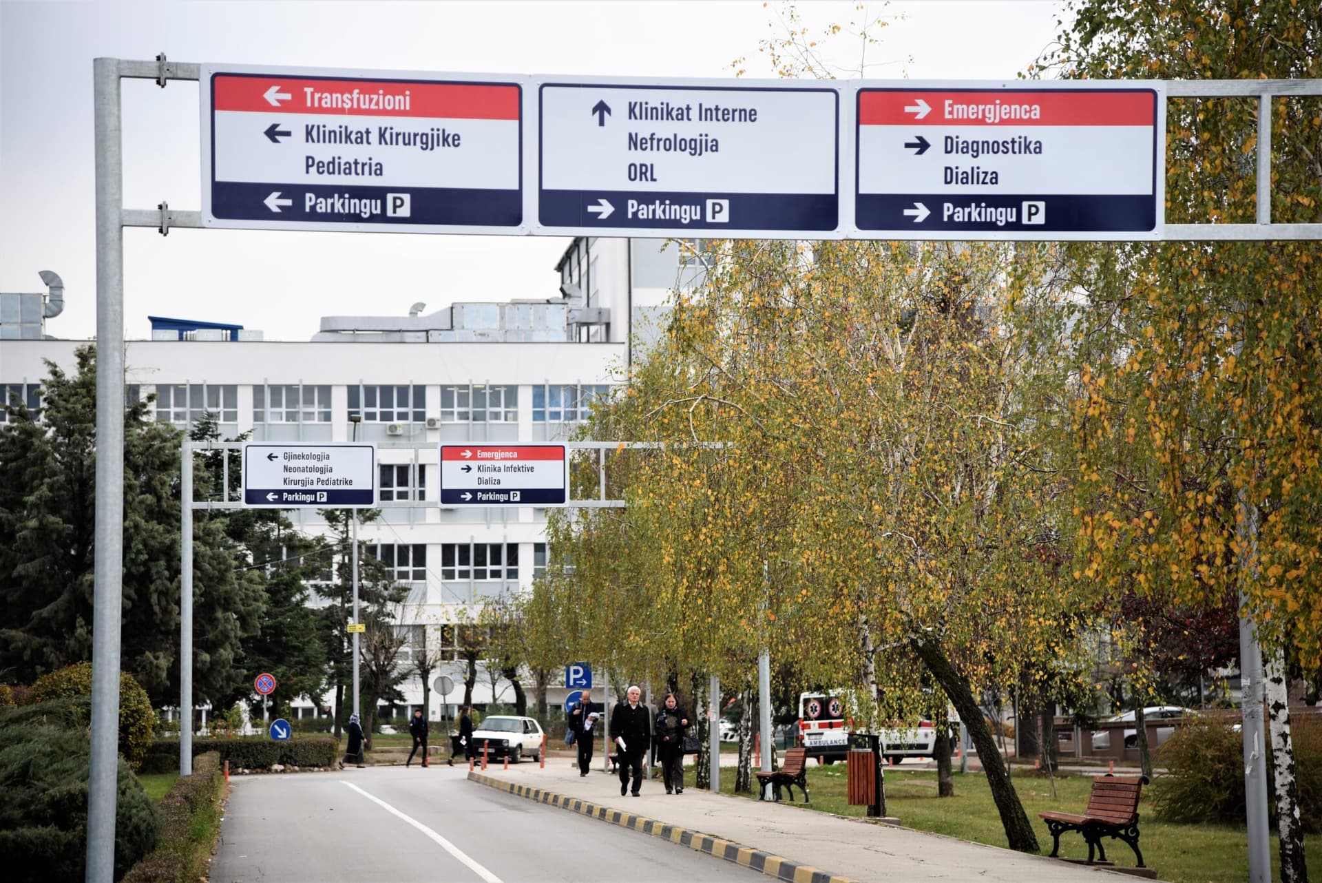18-vjeçari i lënduar rëndë nga vinçi mbetet në Mjekimin Intensiv, gjendja e tij është stabile