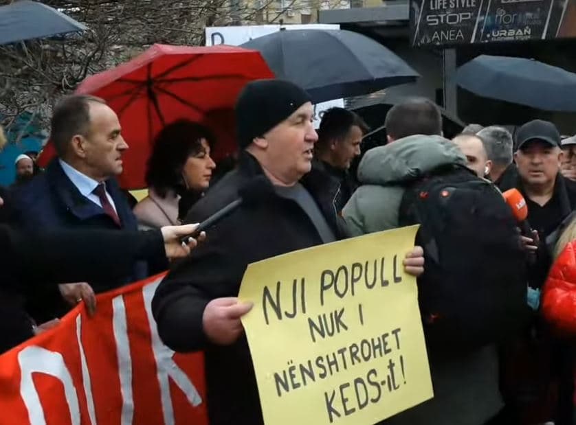 Qytetari Sylejman Krasniqi: Kam parë njerëz që marrin para hua për bukë…krizë e madhe, rryma nga 50 euro më shkoi mbi 300