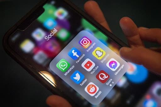 Nis gjyqi në SHBA ndaj Instagram dhe YouTube për “varësi digjitale” te të rinjtë