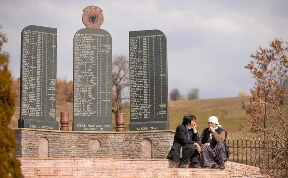 Masakra në Izbicë nga forcat serbe, Osmani: Kujtesë që s’guxon të zbehet – drejtësia të mos vonojë